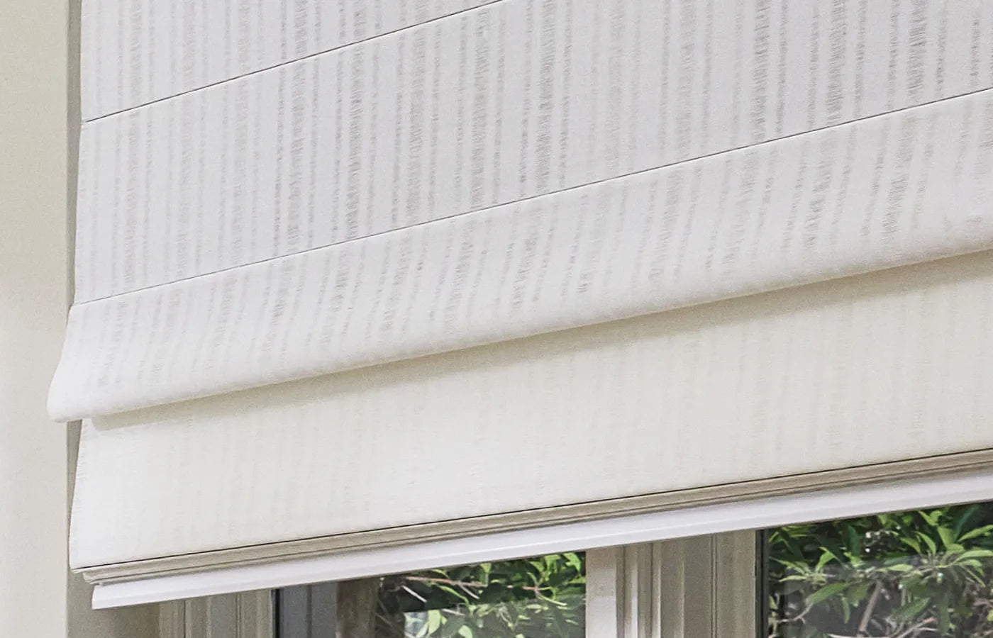 Yoolax Motorized top down bottom up light filterring roman shades offer versatile light and privacy control, allowing separate adjustment of the top and bottom for optimal natural light and privacy in any room